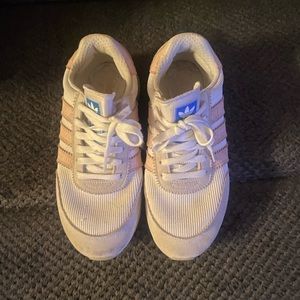 Gently Worn Adidas  I-5923 Ice Pink Womens Sneakers size 8